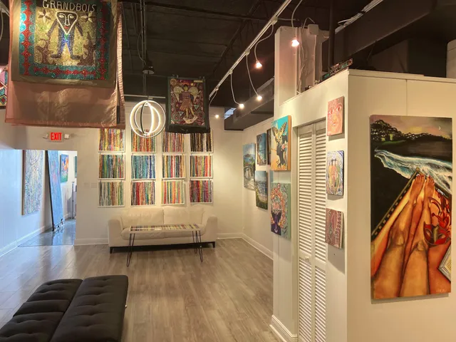 HOTspots Happening Out Art Gallery with Dennis Dean