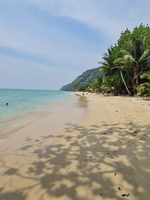 Route to Haad Sai Kaow (White Sand beach)