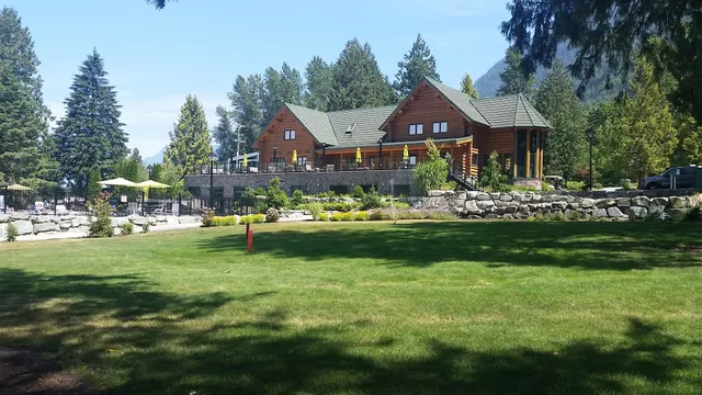 Bridal Falls RV Cottage