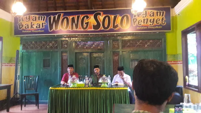 R. M Ayam Bakar Wong Solo