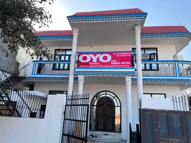 OYO The Manvi Hotel