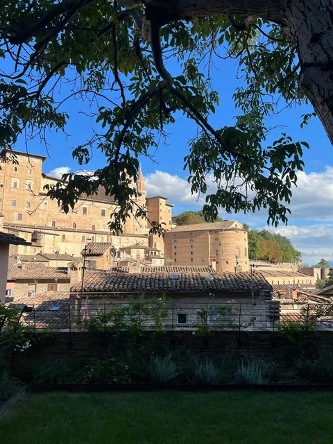 Urbino Apartment - Torricini View & Urban Retreat