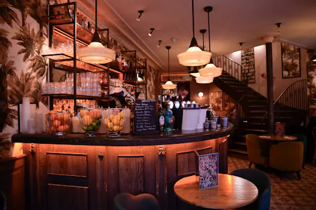 Café Milou Bastille