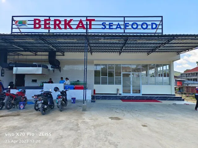 BERKAT SEAFOOD ( Free Pick-Up & Drop Off, Food Delivery Service ) ( Live Seafood , Chinese Food and Indonesian Restaurant )