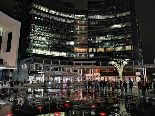 Porta Nuova Food Court