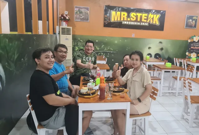MR. STEAK INDONESIA - Tlogosari