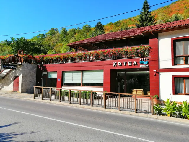 „Аква Варвара“