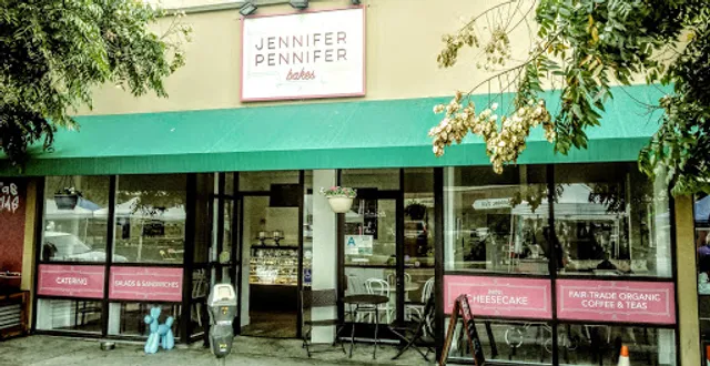 Jennifer Pennifer Bakes
