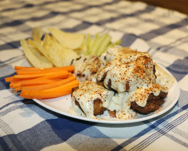 El Barecito Alas & Chelas