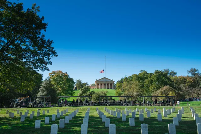 Arlington National Cemetery Tours