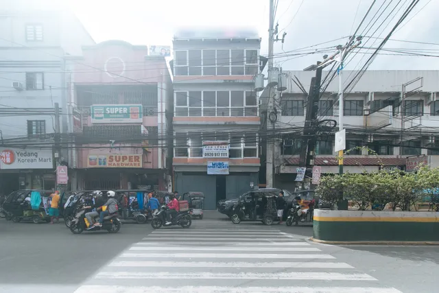 RedDoorz @ MUBG Apartelle near Baclaran Church