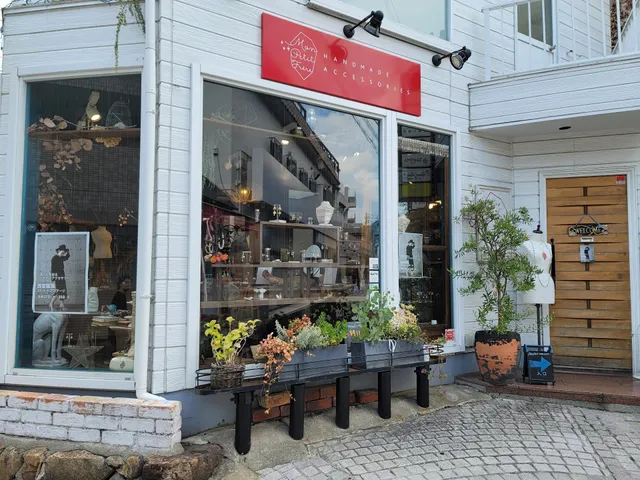 モンプティフレール