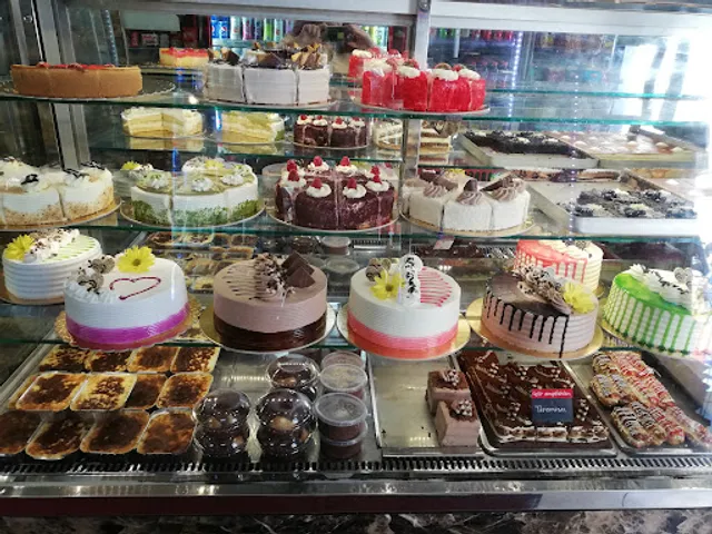 Bäckerei & Konditorei Tschörek