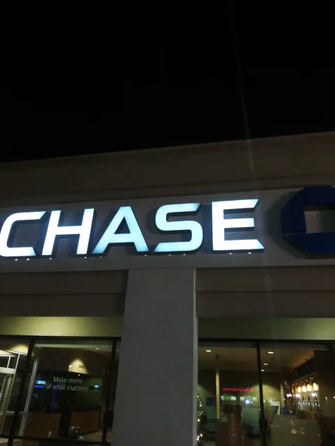 Westlake Village Shopping Center