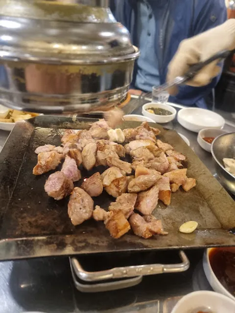 평화김해뒷고기 달동점