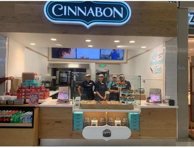 Cinnabon