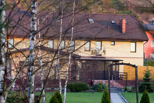 DOM GOŚCINNY "POD GÓRĄ"