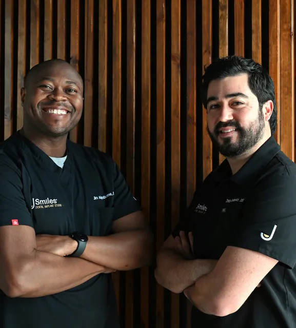 J Smiles Dental Implant Studio