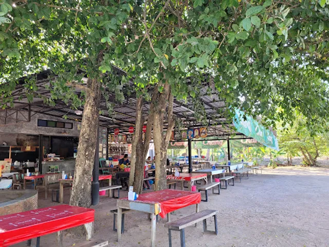 Loong Riang Pa Malee