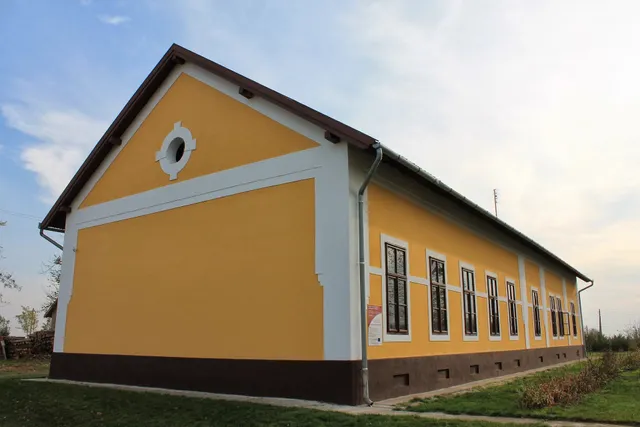 Peregi Vendégház és Iskolamúzeum