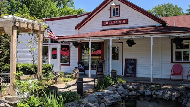 Selma’s Ice Cream Parlor