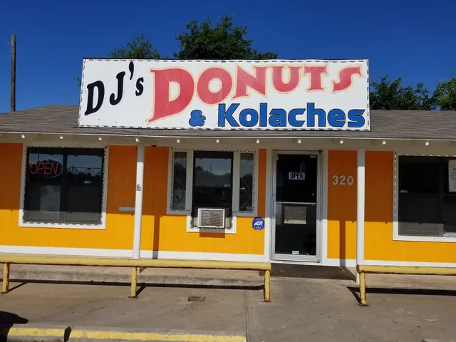 D J's Donuts