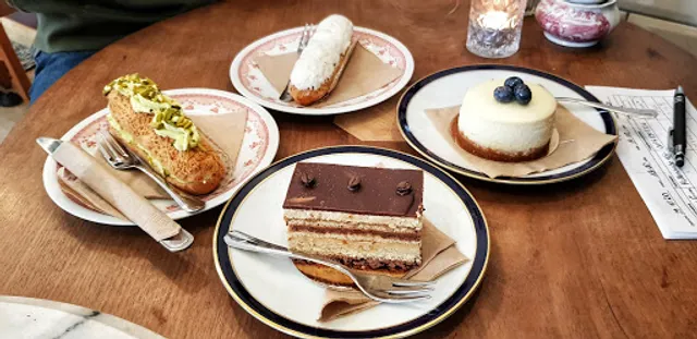 Eclair au Café Grindelhof