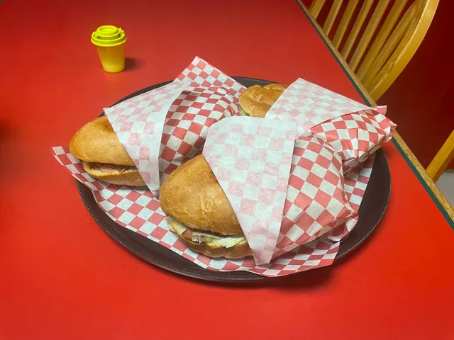 Feliz Mexican kitchen