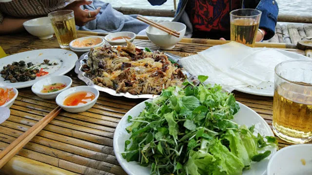 Triem Tay Bamboo Restaurant and Cooking Class