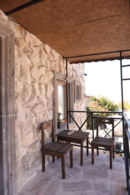 Stone Owl Otel & Restaurant