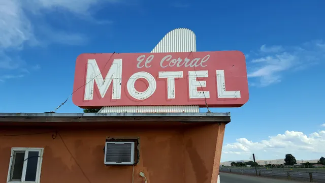 El Corral Motel