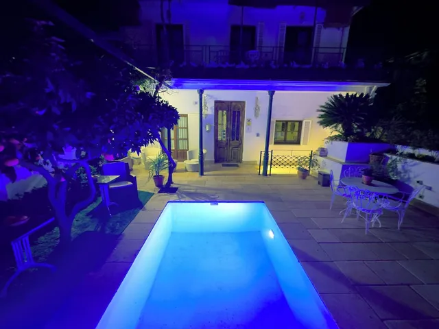 CANDIL SUITE Comares