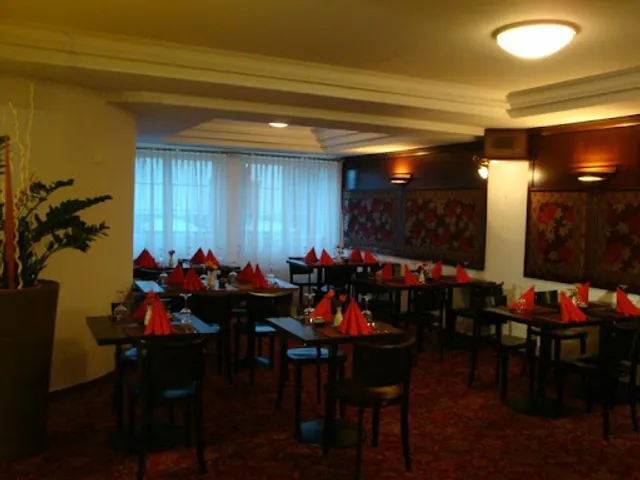 Red Mango Thai Restaurant