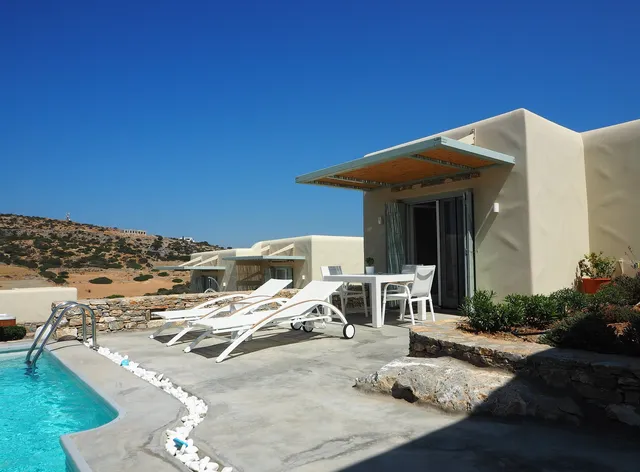 Schinoza Luxury Suites