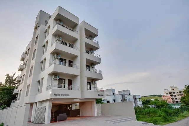 Capital O Mountain High Inn