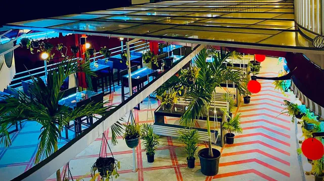 The Bell Curve - A Rooftop Cafe | Restaurant