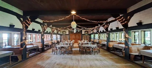 Dorfkrug im Museumsdorf Ute Schlömer e.Kfr.