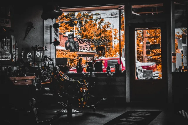 Bareknuckles Barbershop & Co.