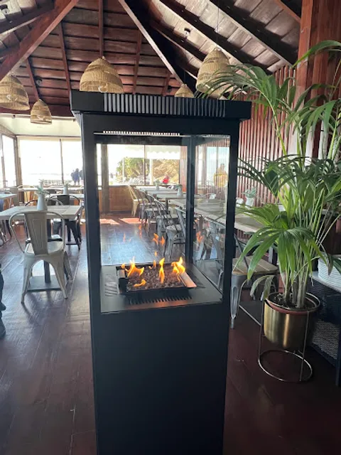 Escotilha beach bar & Restaurant