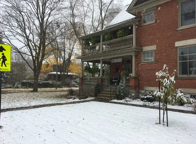 Magnolia House Bed and Breakfast