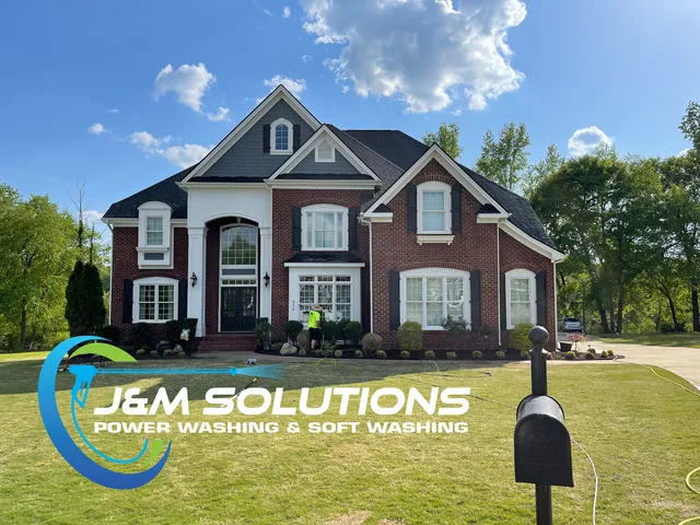 J&M Exterior Cleaning Solutions