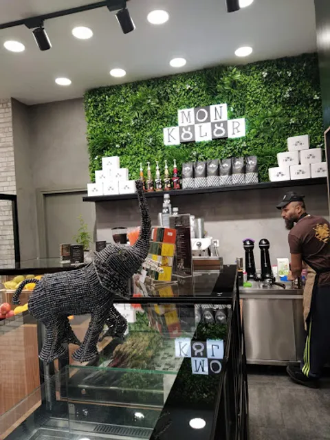 Mon Kulur Πειραιάς