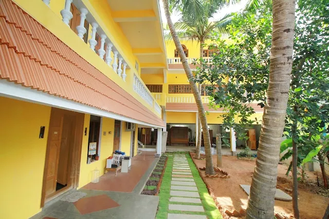 OYO 14459 Compact 2BHK ECR Near Auroville