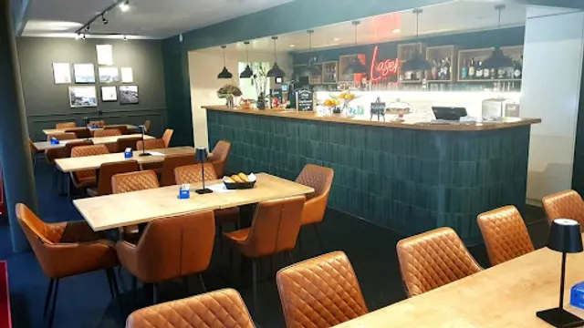 Laser Bar - Restaurant - Biergarten