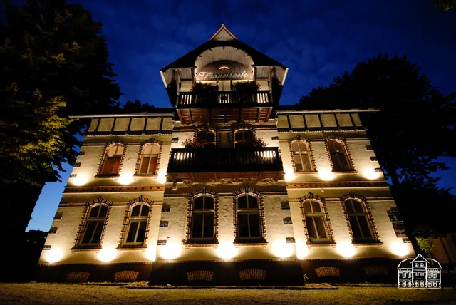 Franciszek Apartamenty / Pokoje