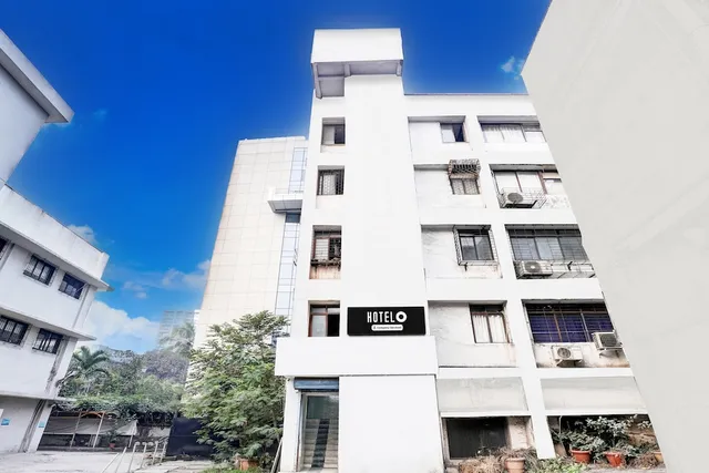 Super Hotel O BKC Santacruz East