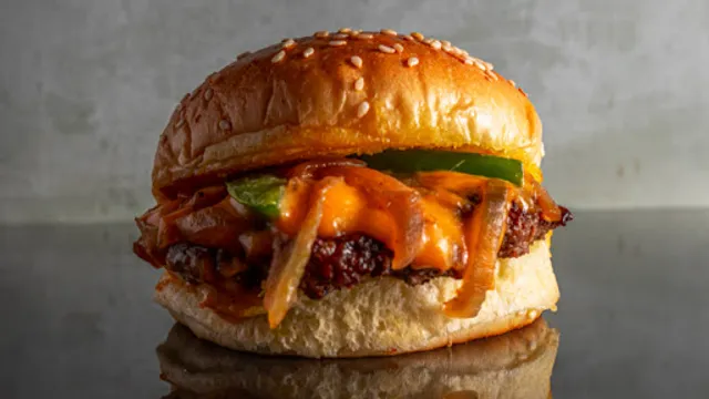 Demen Kopi x Damn Burger