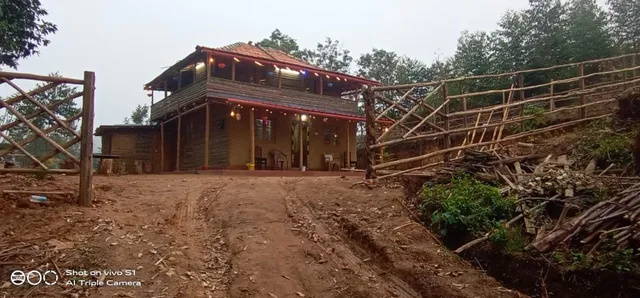 Mud house Kanthalloor