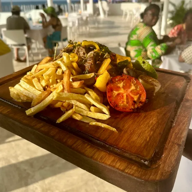 Ushuaia Luanda Beach Club