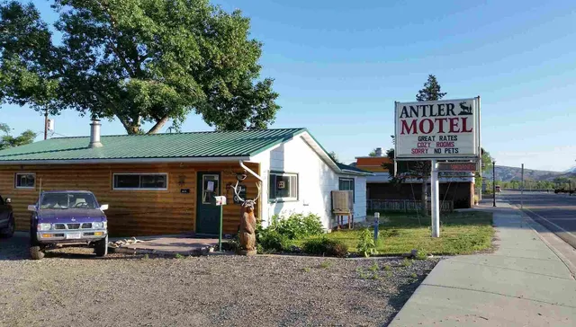 Antler Motel